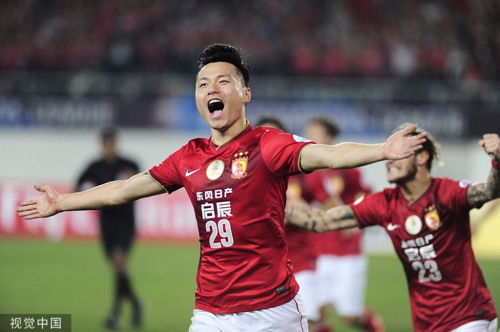 法媒：尤文与阿森纳联系，商谈托马斯冬窗转会事宜据法国媒体Foot Mercato报道，尤文与阿森纳进行了联系，商谈托马斯的转会事宜。